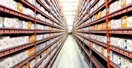 چگونه از حوادث کامیون های لیفتراک در انبار خود خلاص شوید